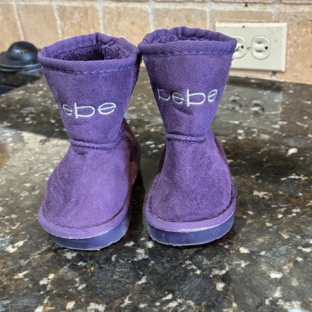 Bebe light up suede boots! Youth 7